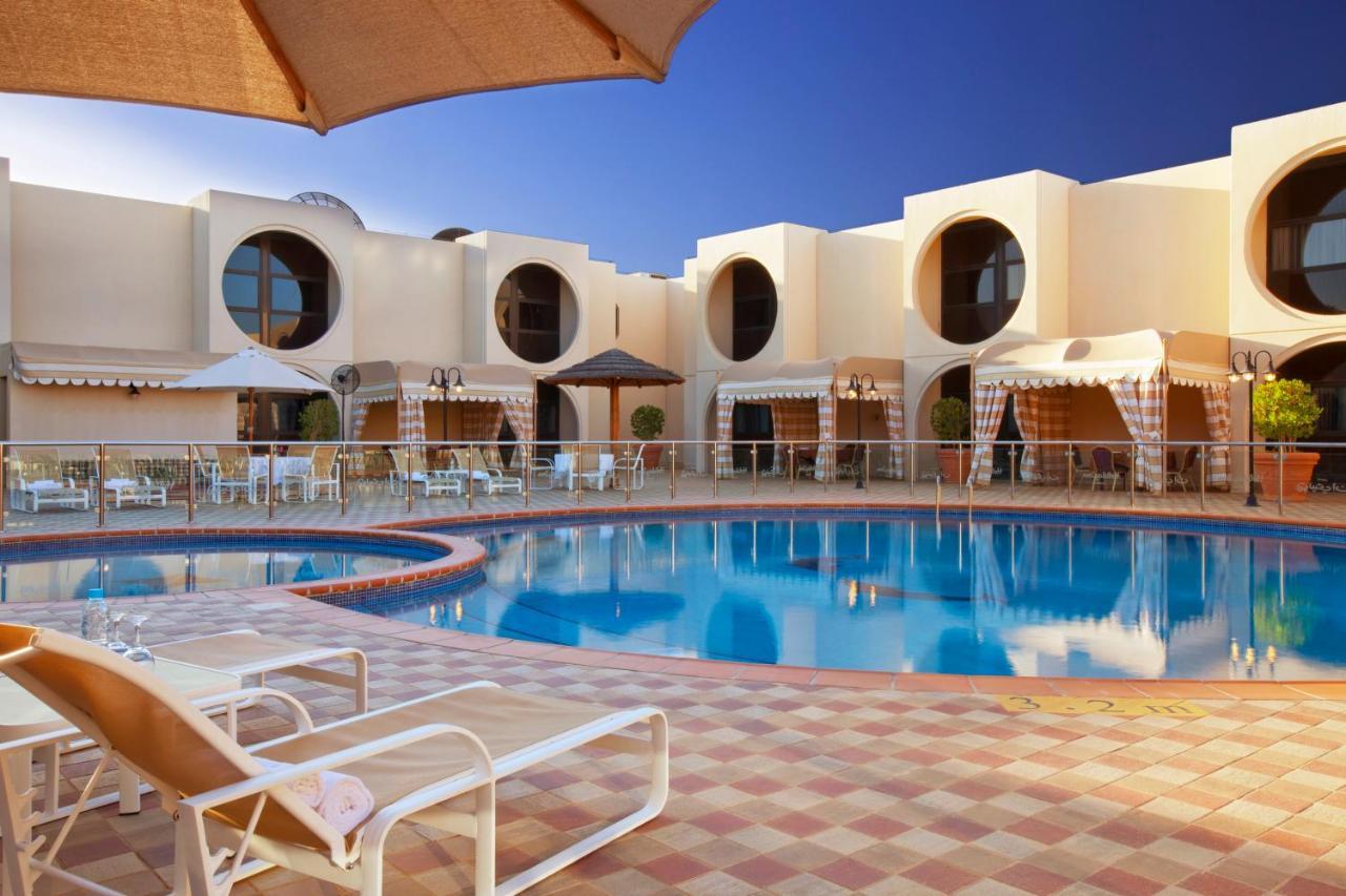 Holiday Inn Yanbu Exterior foto