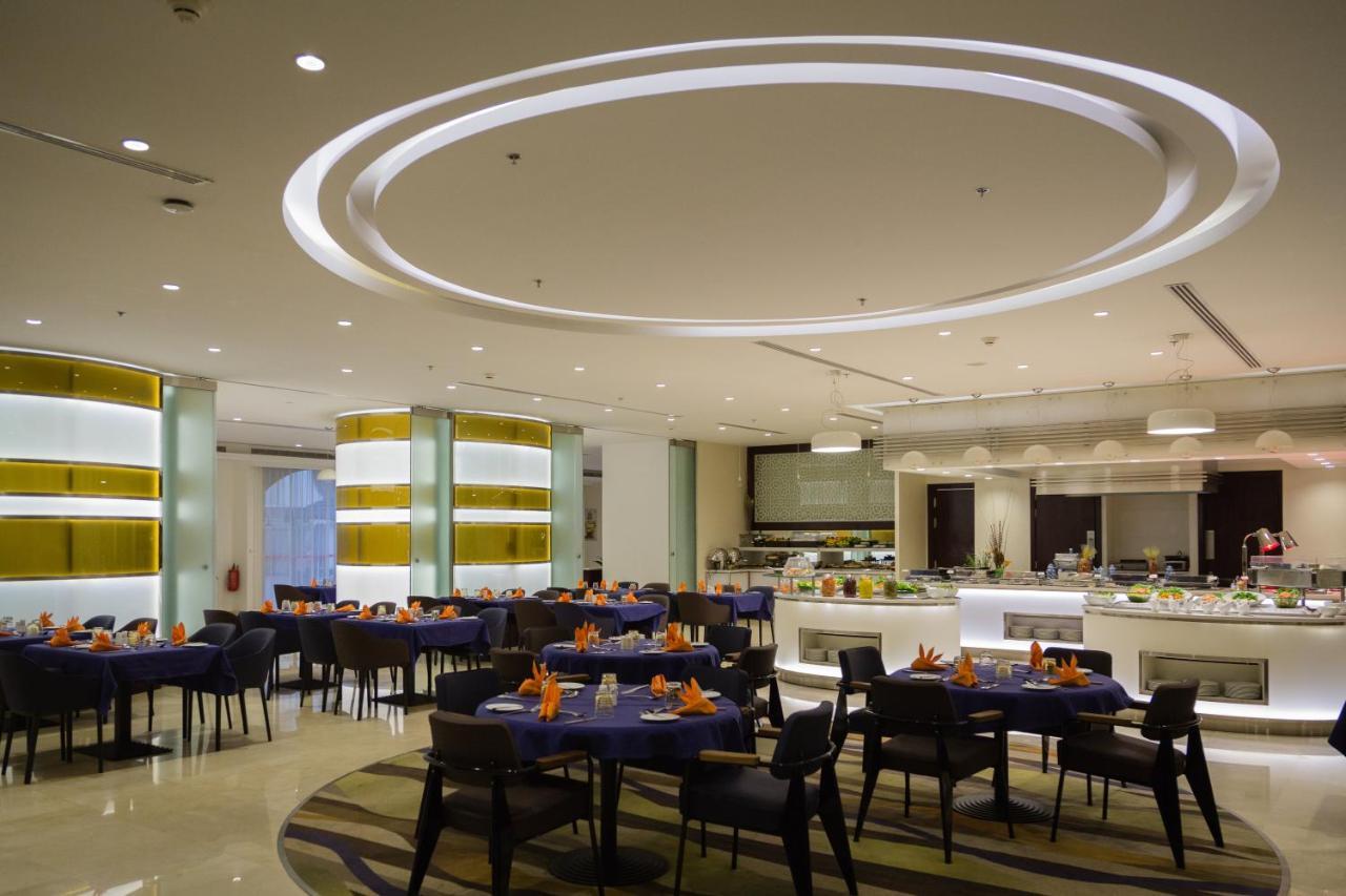 Holiday Inn Yanbu Exterior foto