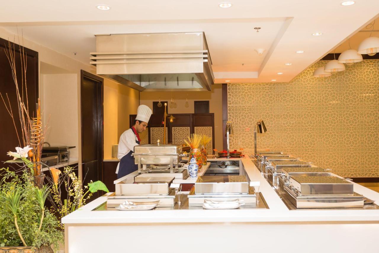 Holiday Inn Yanbu Exterior foto